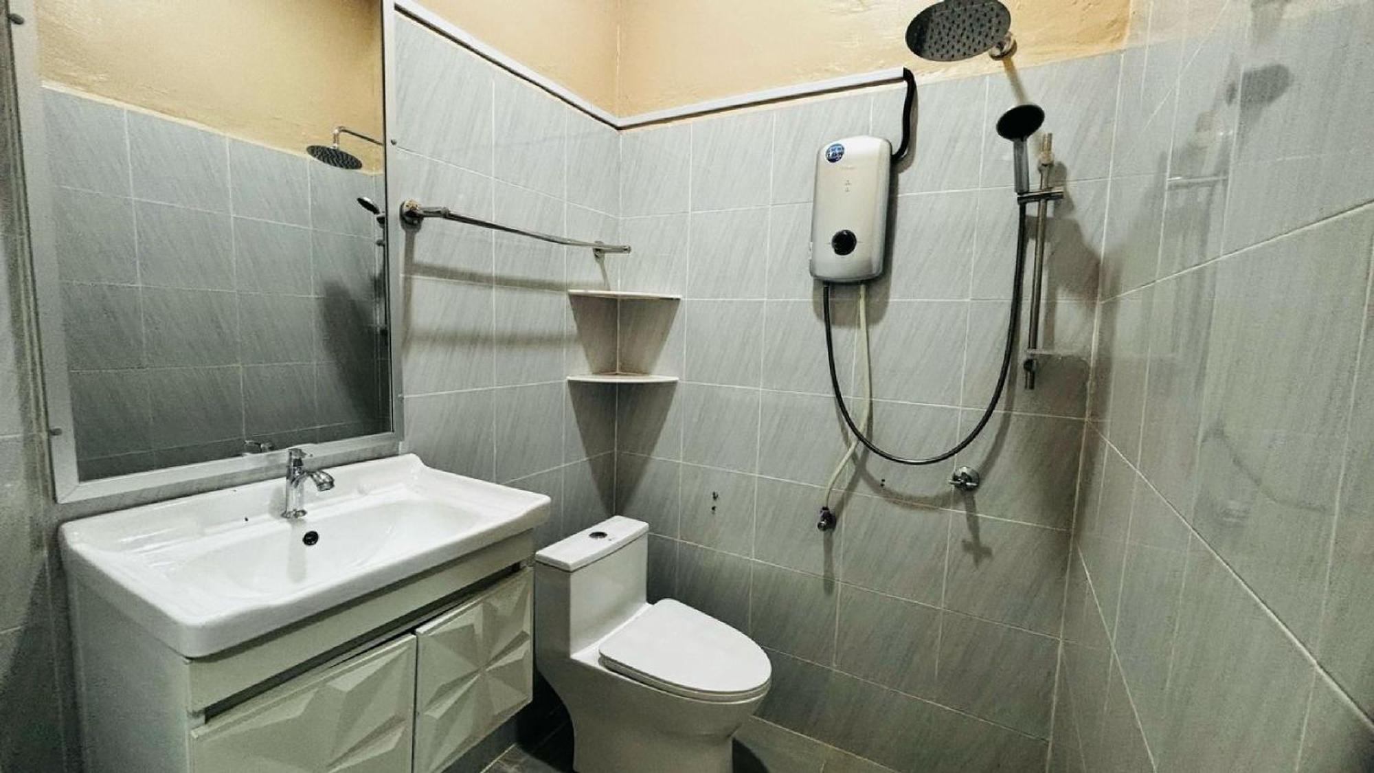 Capital O 91126 The Raga Chalet Yan المظهر الخارجي الصورة