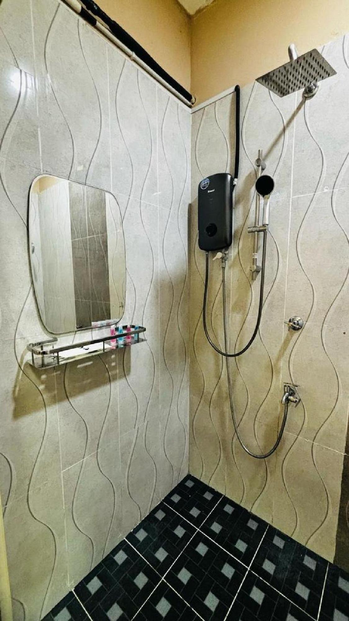Capital O 91126 The Raga Chalet Yan المظهر الخارجي الصورة